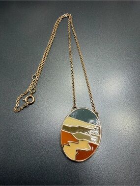 Vintage Sarah Coventry Desert Scene necklace 1978